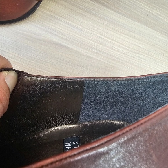 Vintage STUART WEITZMAN Booties Women 9.5 B Chocolate Leather Slip On Heels Luxe - Picture 10 of 16